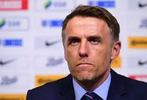 官方:2021年7月后 菲尔-内维尔将不再执教英格兰女足