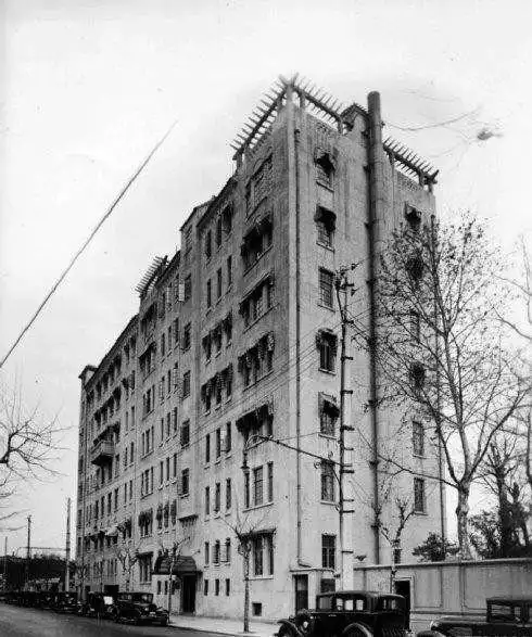 枕流公寓老照片为了适应外国人的生活习惯,整栋大楼集中供暖,安装了