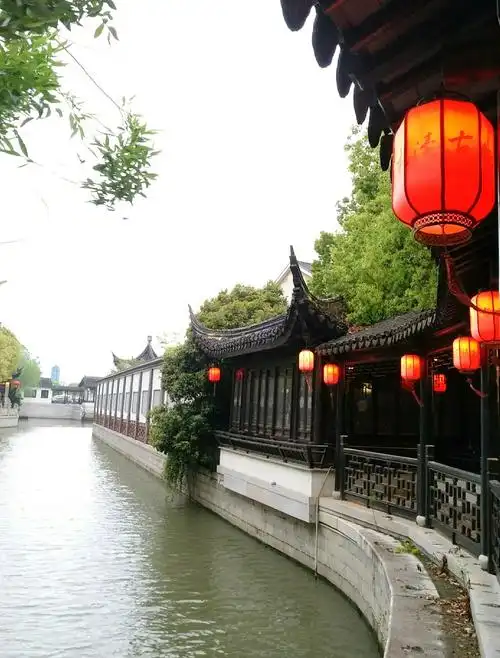 繁花似锦,风景如画!亭台楼阁,古色古香!赏心悦目,奥妙无穷!