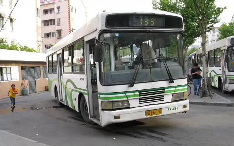 上海公交怀旧视频,最后的前置汽油车系列, pov739 - 梅川新村-上海