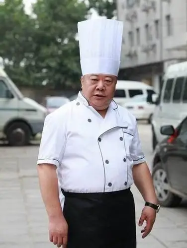 《养父》热播 刘金山张国立戏里抬杠戏外亲密