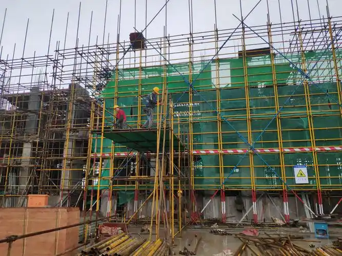 5号楼安全通道搭设