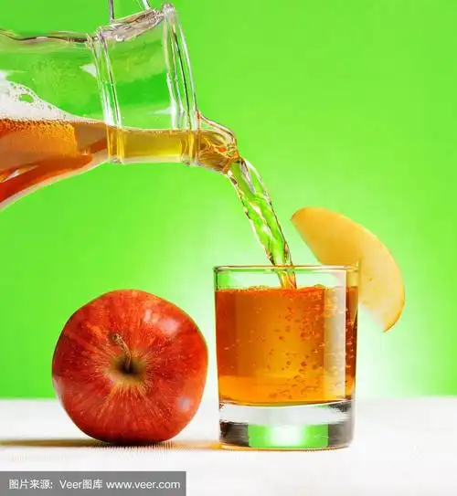 玻璃杯,水壶,苹果汁,垂直画幅,绿色