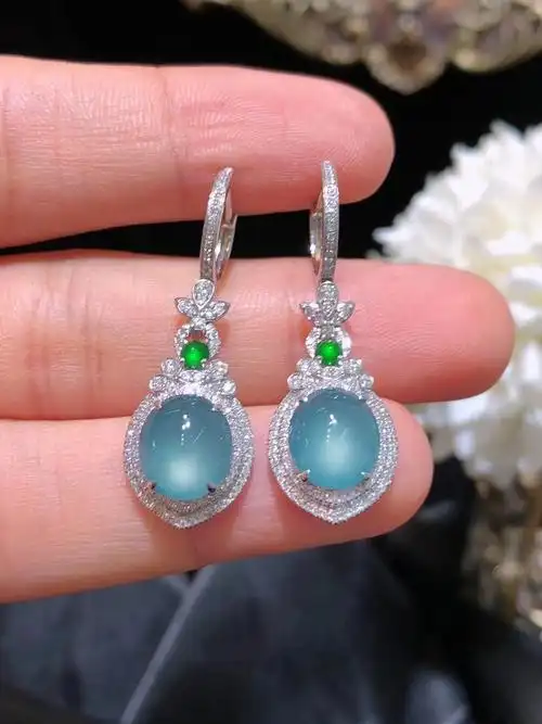 冰种蓝水翡翠耳环