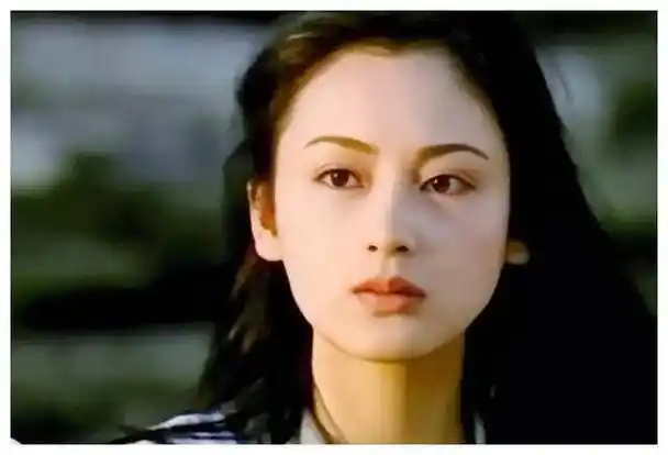 即便过了很多年,是内地鼎鼎有名的女演员,现在又涉猎制片人,出品人