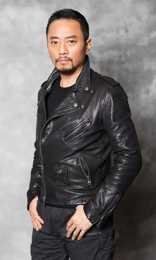 张涵予,1964年12月19日中国生于北京,中国内陆影视男演员,1988年毕业