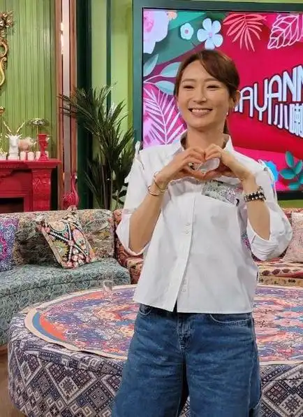 汤盈盈自认有报应小女儿太像自己两女儿不会粤语钱嘉乐难沟通