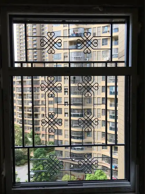 新型防盗网窗花纱窗一体