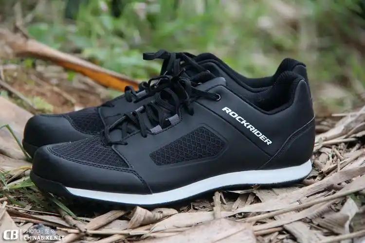 迪卡侬rockrider st100休闲锁鞋评测