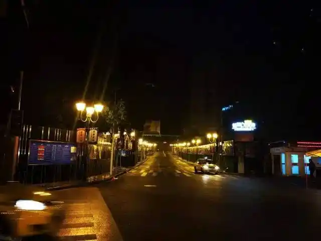 生活在重庆,带您去看一眼凌晨的重庆