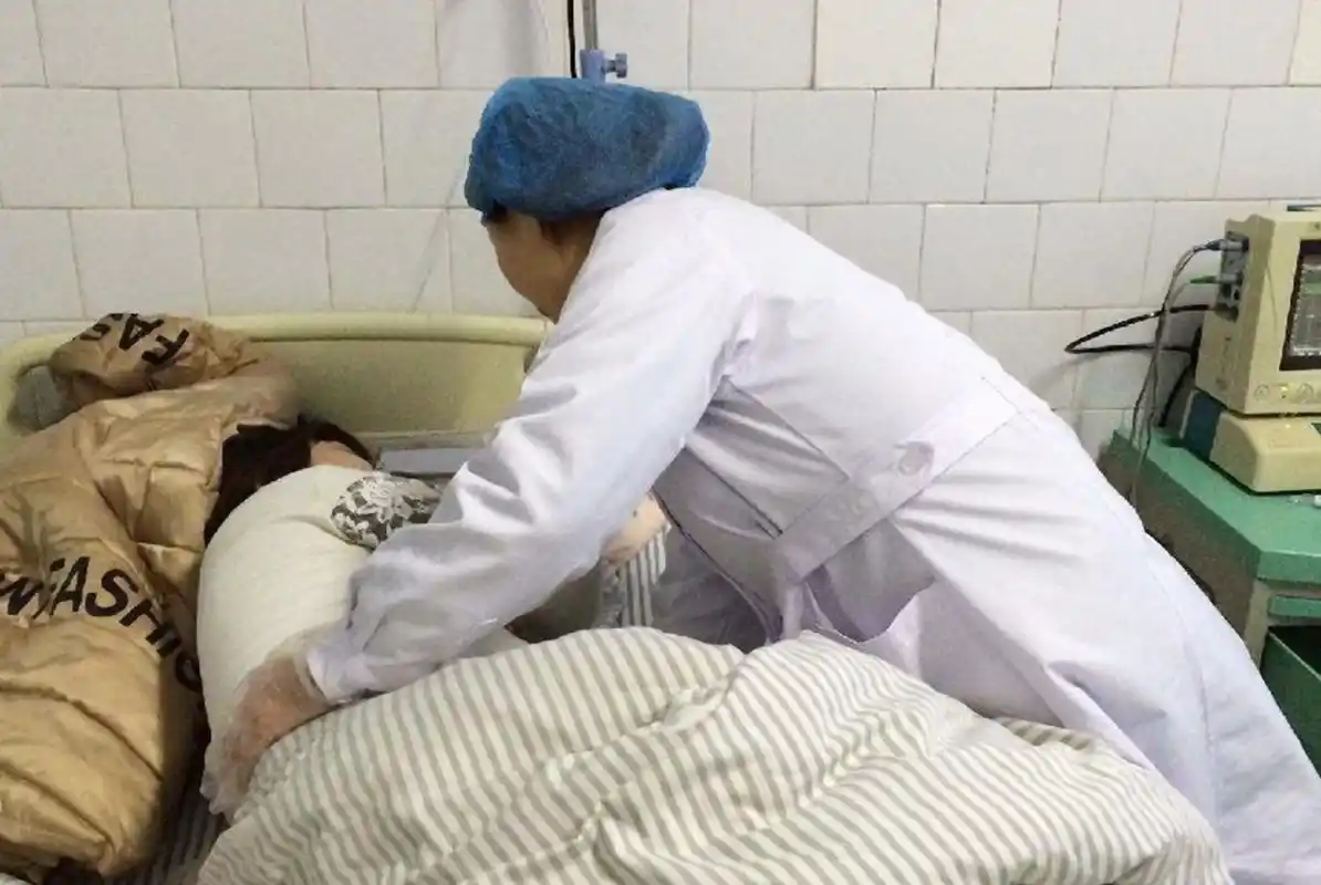 三,传统方法—女性结扎 在计划生育时期,人们避孕的最多的方式就是