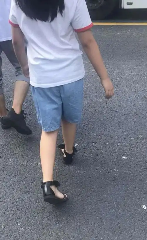 孩子"内八字"走路需要治疗吗?_先天性足畸形_治疗方式_介绍 - 好大夫