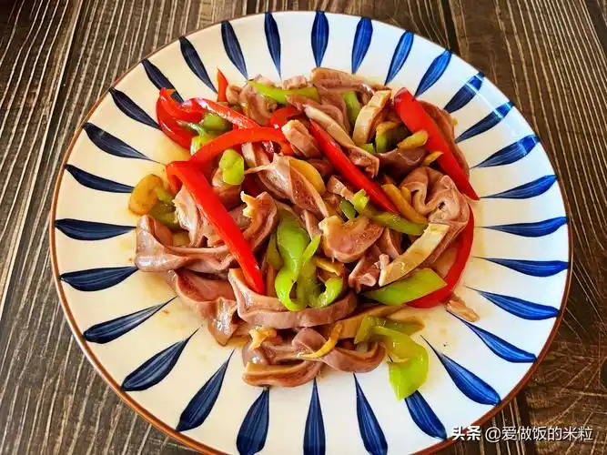 猪肚炒什么好吃又营养 猪肚炒什么好吃又营养又养胃