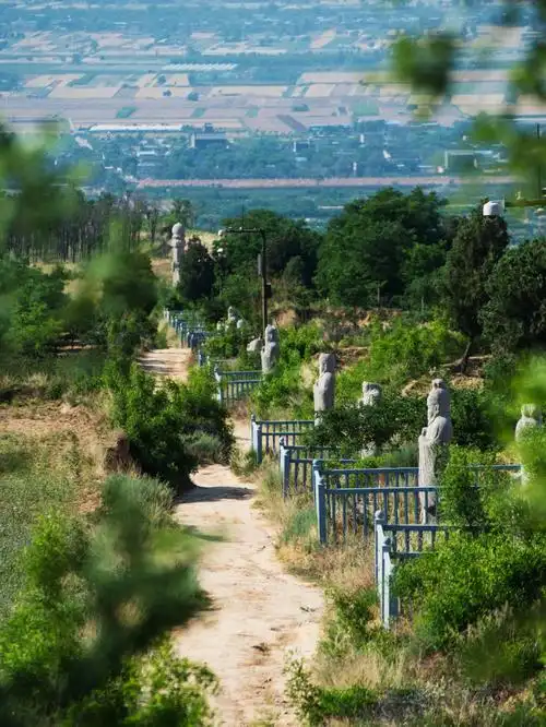 大陵三百里唐德宗崇陵