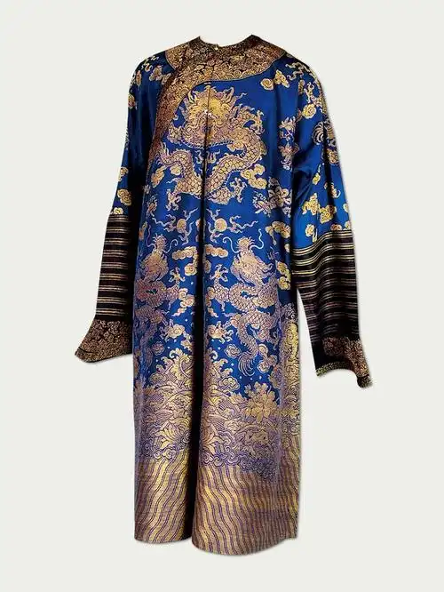 清朝官员服饰讲究多,穿戴需按官衔和品级,不容发生僭越错误