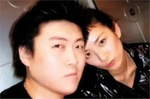 黄奕自认人生谷底是结婚!遭受出轨家暴,二婚丈夫被判16年