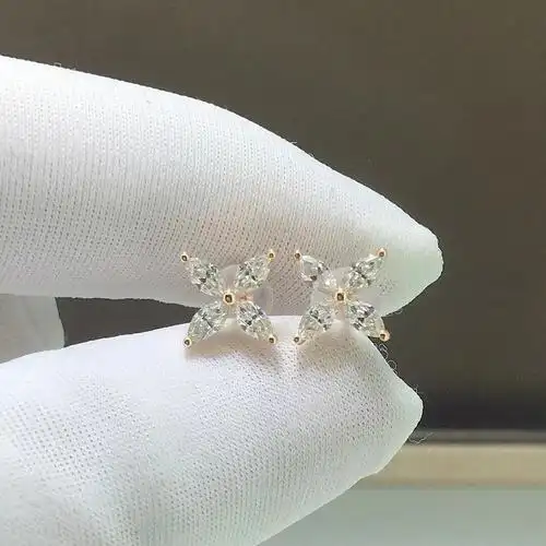 18k玫瑰马眼四叶草莫桑钻耳钉