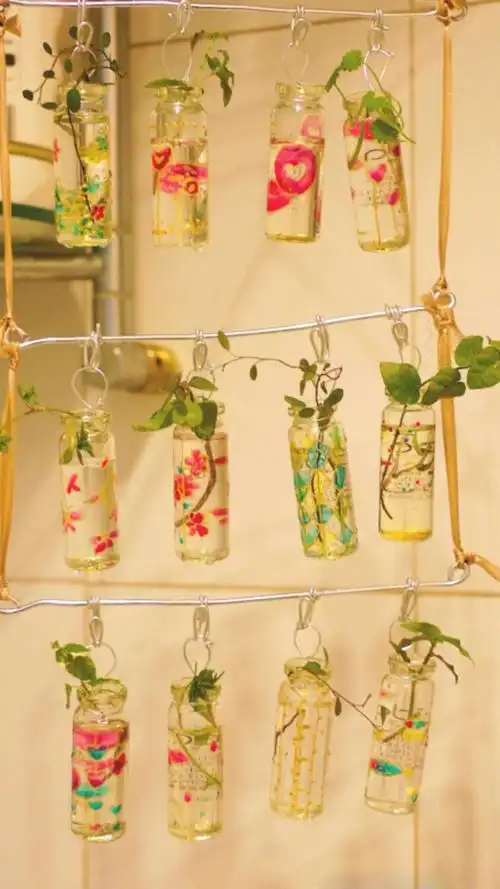 空口服液瓶变花瓶