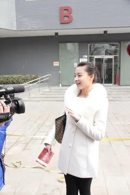 北影最美考生刘芷微私照曝光 否认是"白富美"