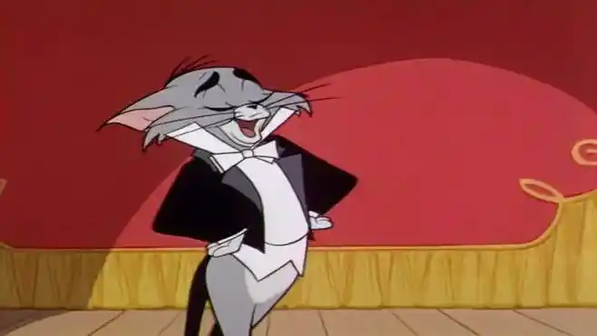 搞笑动漫:汤姆穿上西装,有模有样的,像个钢琴家!