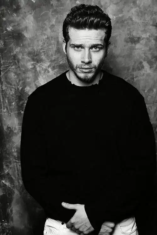 奥利弗·斯塔克 oliver stark的图片