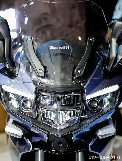 重庆摩博会:贝纳利公升级三缸休旅车 1200gt 揭开神秘面纱!