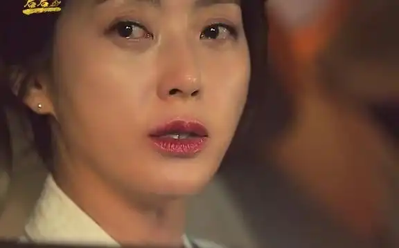 其实夫人挺可怜的所有人都希望她s只有k2保护她thek2池昌旭宋允儿