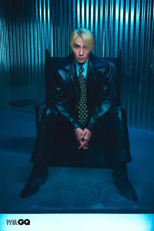 智族gq朱一龙金发大片