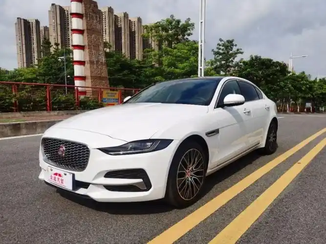 佛山2020年11月捷豹xel2020款20t250psse科技优雅版白色自动档