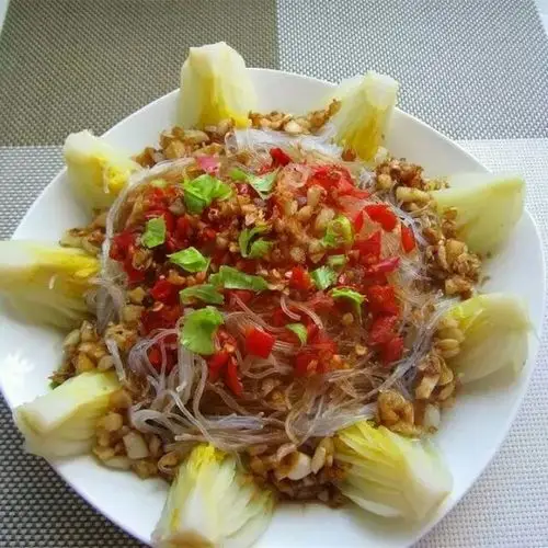 晴 雨做的蒜蓉粉丝娃娃菜