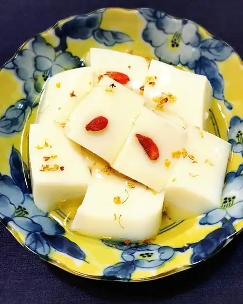 噶陀慈诚拉姆做的杏仁豆腐