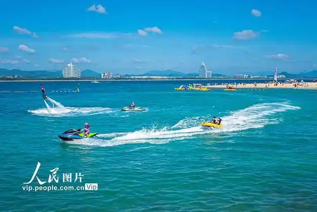 海南三亚:秋冬海岛游升温 蜈支洲岛人气旺|三亚市|海南省_网易订阅