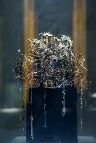 来掰头!这些古董首饰哪个颜值最高!