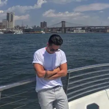 真人蓝色海边侧脸男生头像图片 2023忧郁微信男头图片合集