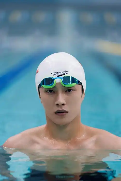 李汶翰超话·#李汶翰泳往直前#小渔儿每日行程:健身9115 游泳90