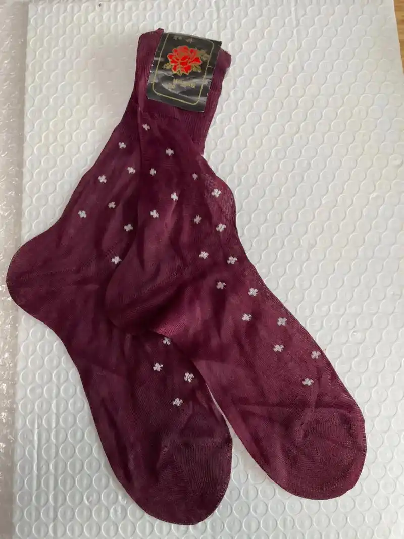 锦纶袜 #七八十年代的记忆 #袜子 #袜子控 酒红锦纶 - 抖音