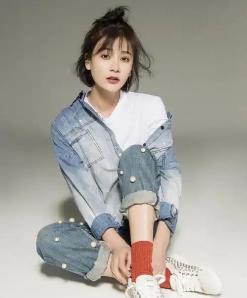 她演《人民的名义》被骂惨, 是网友最讨厌的人, 现实中却清纯可人