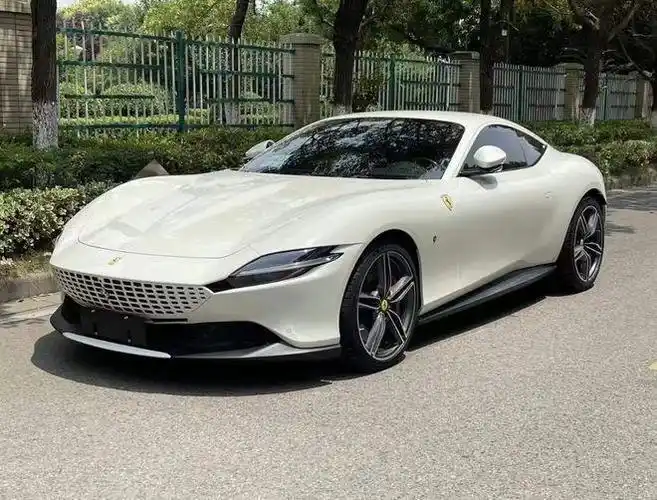 法拉利roma罗马白色现车238万特价提车