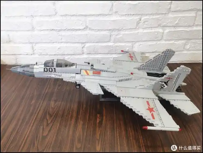 虚测评篇一百一十五看歼15停在了你的手机上聚航积木歼15飞鲨战机