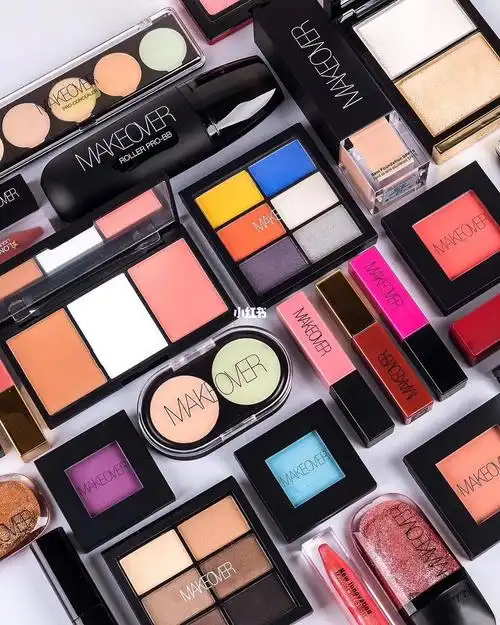 轻奢专业欧美彩妆品牌植物系养肤护肤型彩妆makeover品牌一直是以简约