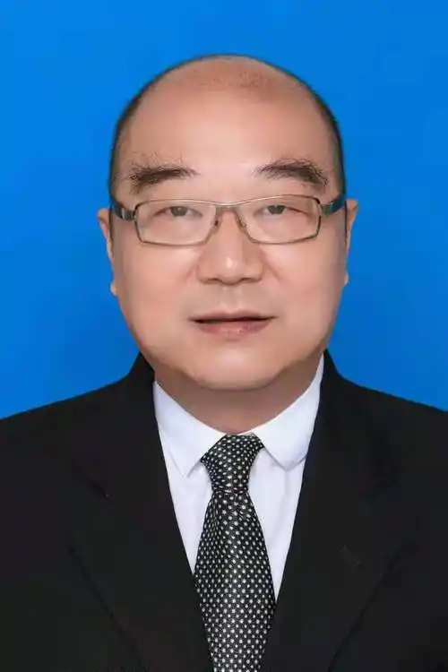 市政府副市长朱春光衡阳市人民政府党组成员,副市长谢宏衡阳市人民