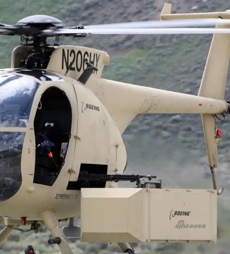 美军新版小鸟直升机功能很强大:能作战能运人!