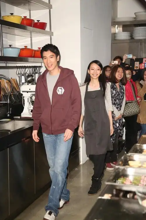 王力宏李靓蕾正式离婚法院发布婚姻授权书3月4日将直面辩论