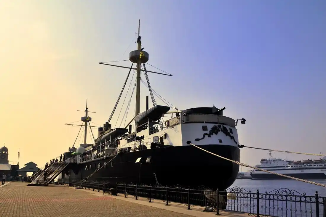 原创北洋水师最先进的定远铁甲舰在当时世界是什么样的存在