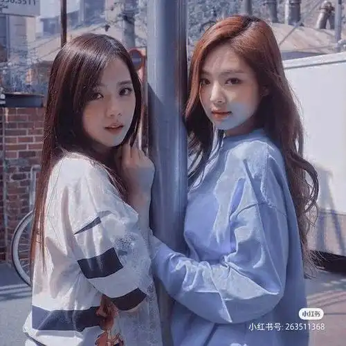 blackpink稀有图打啵jcp篇