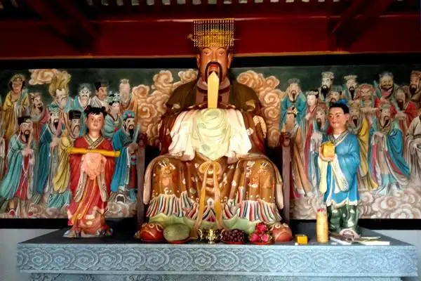 玉皇殿内景