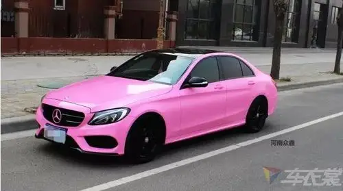 用粉色迎接春天 奔驰c级亮光粉汽车改色