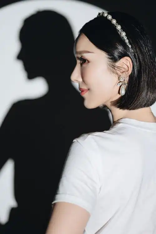 辣妈李亚男当众表白一家三口其乐融融王祖蓝果然没有看错人