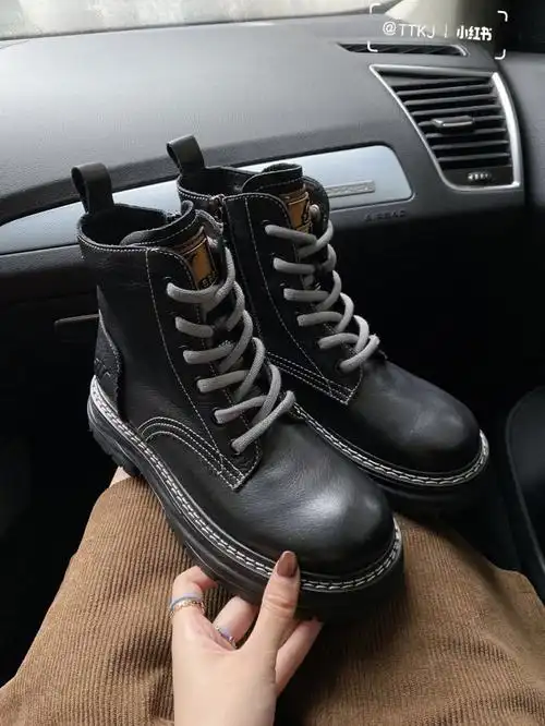 质感赞爆的黑色马丁靴软软糯糯贼舒服