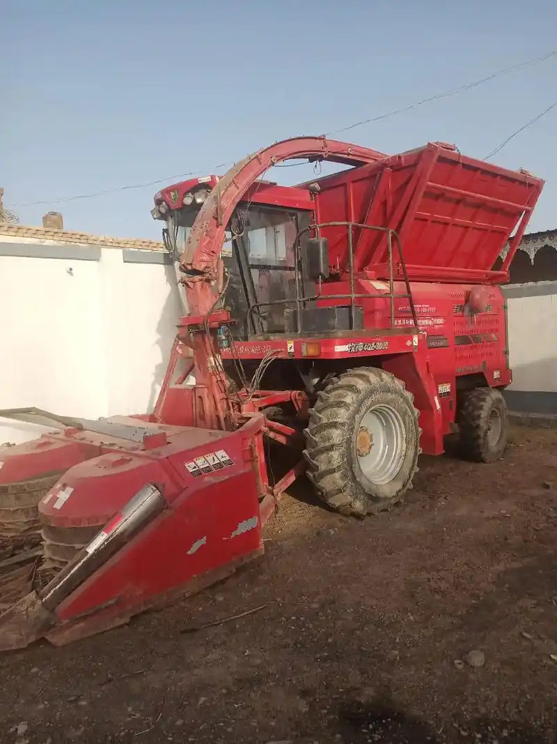 这一台2015年的收割机出售,#农用机械 想要的联系  1 - 抖音